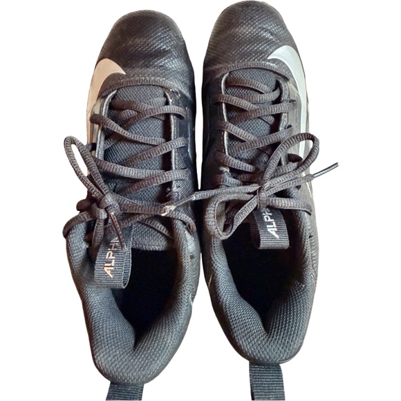 Nike Boys’ Alpha Menace 4 Shark BG Football Cleats – Youth Size 4.5 - Picture 9 of 12